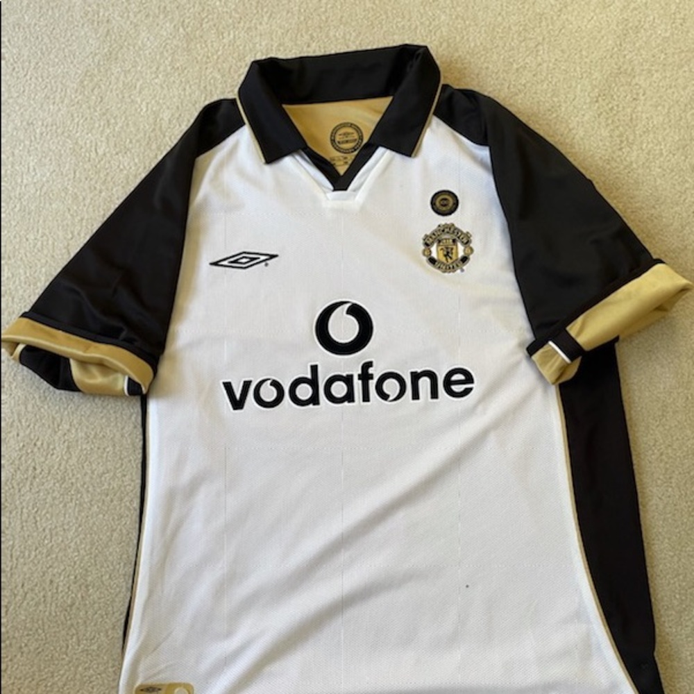 Umbro Manchester United reversible football jersey